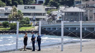 Japón rebaja alertas de tsunami tras terremoto en Rusia