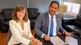 Consulado de RD en Barcelona e ISDE Business School firman un acuerdo