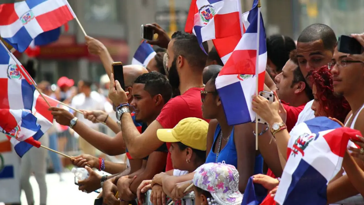 En la foto están los dominicanos que viven en el extranjero.