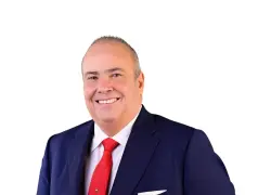 Charlie Mariotti evalúa precandidatura presidencial para 2028