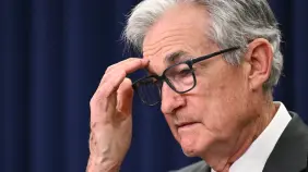 Trump vuelve a llamar estúpido al presidente de la Fed por no hacer lo que él quiere