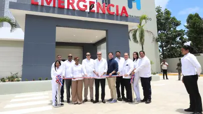 Presidente Abinader inaugura primer hospital traumatológico de la región Este en Higüey