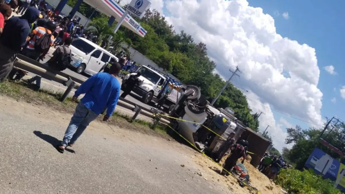 Se registró un accidente de tránsito en la autopista 6 de Noviembre.