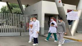 Suben gastos de salud en hogares mexicanos por fallas del sistema