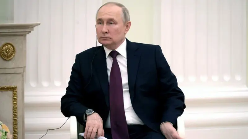 Putin nunca tiene vacaciones, según el Kremlin