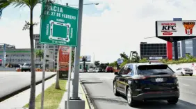 Prohibición de giros en Abraham Lincoln desata malestar entre conductores