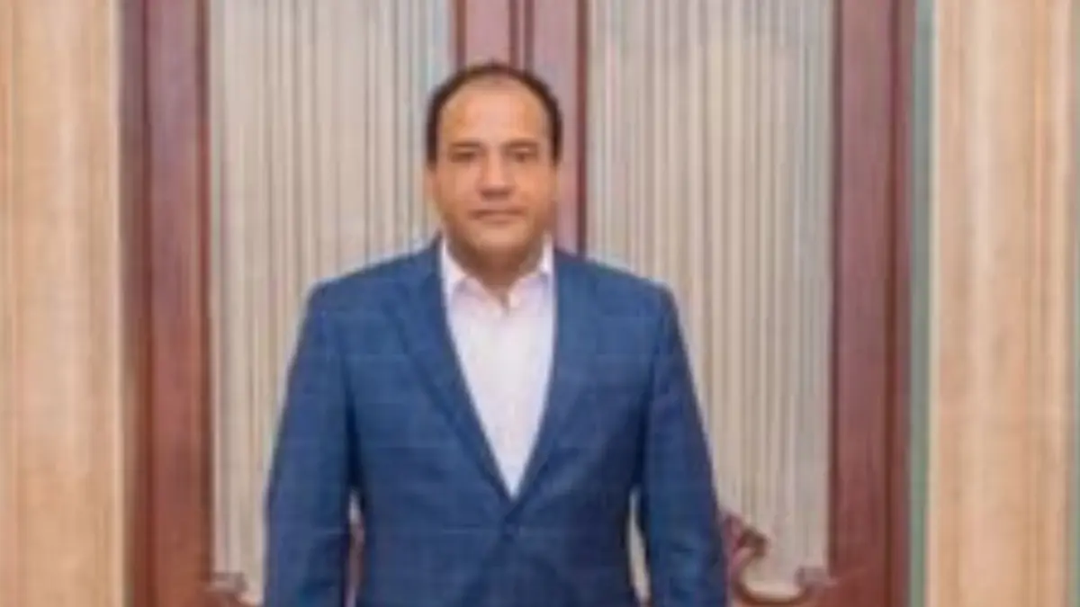 Salvador Holguin.