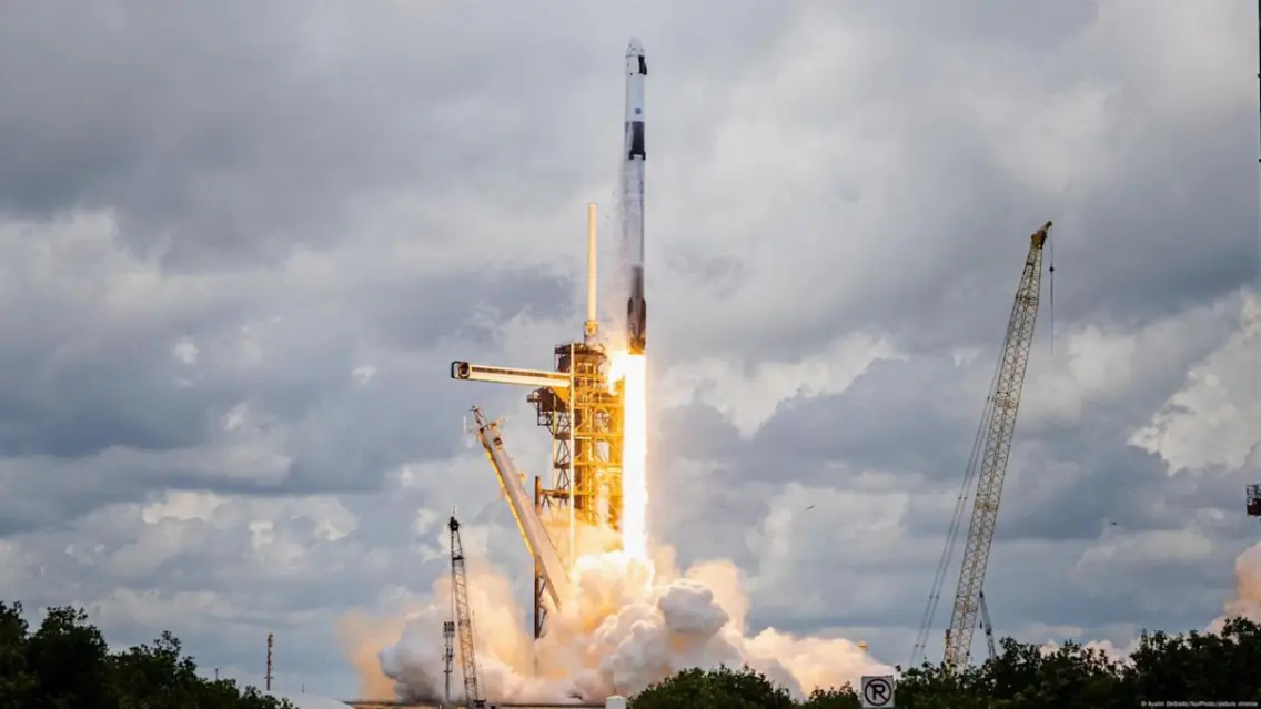 Nueva tripulación internacional parte hacia la Estación Espacial Internacional