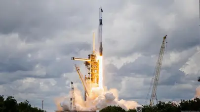 Nueva tripulación internacional parte hacia la Estación Espacial Internacional