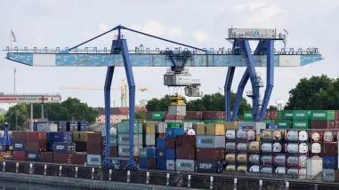 Donald Trump anuncia nuevos aranceles que sacuden el comercio mundial
