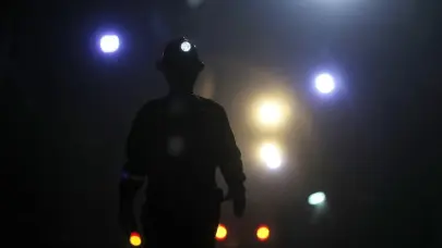 La dueña de la mina con cinco mineros atrapados en Chile dice que el rescate es «difícil» por los daños