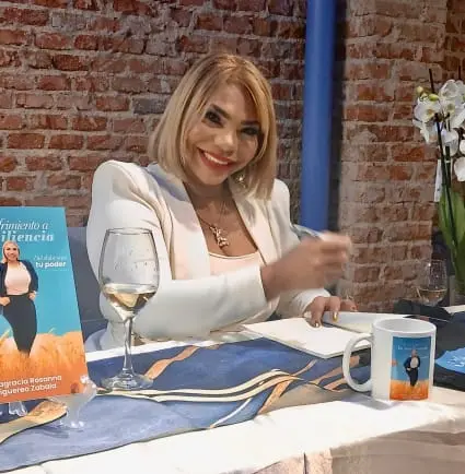 Evento de presentación del libro de Altagracia Figuereo Zabala destaca testimonios conmovedores