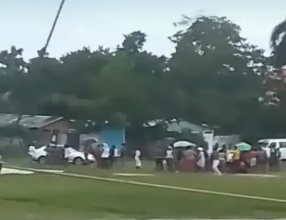 Tragedia en Manoguayabo: rayo golpea a tres niños que jugaban béisbol