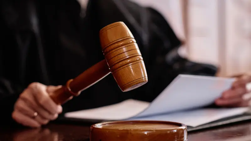 Juez condena a prisión a 6 hombres por tráfico de armas en Florida