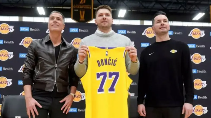 Luka Doncic renueva con los Lakers por tres años y 165 millones de dólares