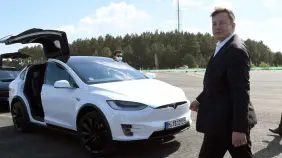 Tesla aprueba 29 mil millones de dólares en acciones a Musk mientras sigue proceso judicial