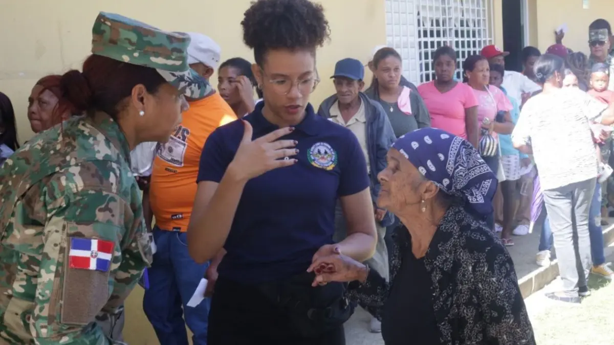 MIDE distribuye más de 9,000 medicamentos y equipos médicos en Elías Piña
