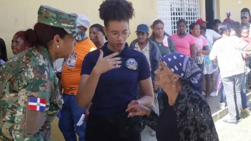 MIDE distribuye más de 9,000 medicamentos y equipos médicos en Elías Piña