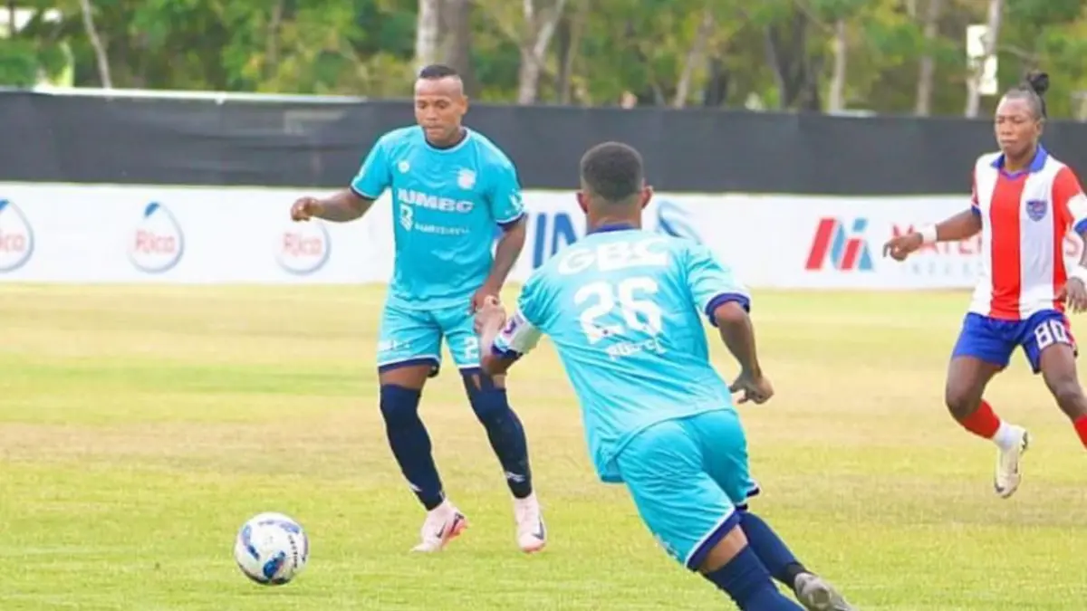 Salcedo FC se prepara para escalar en la LDF con plantilla repleta de talento