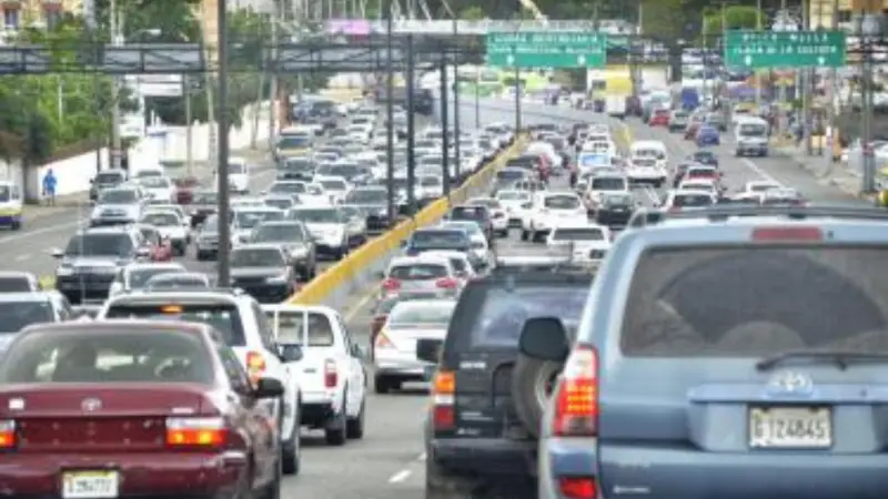 ¡Atención conductores! Entran en vigencia nuevas reglas de tránsito en la capital