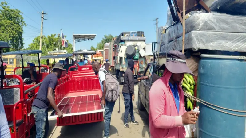 Haitianos continúan retornando a su país ante reactivación de operativos migratorios