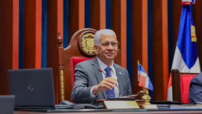 Presidente del Senado tras promulgaci&oacute;n C&oacute;digo Penal: "Hoy gana la institucionalidad, la justicia y el pueblo dominicano"
