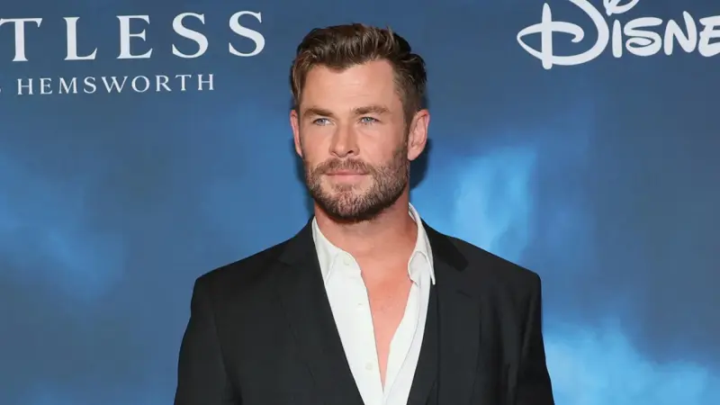 Chris Hemsworth admite que volver a Limitless lo hace parecer un masoquista