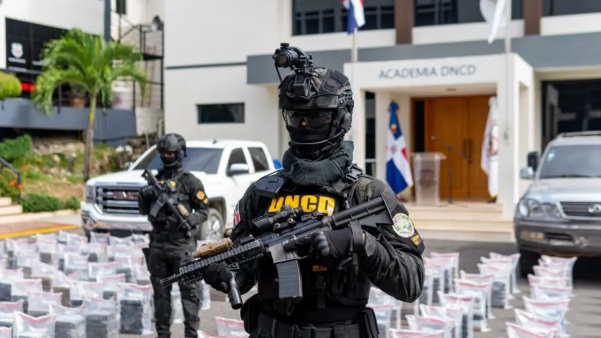 DNCD incauta más de 137 kilos de cocaína líquida en Caucedo