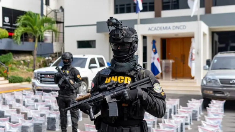 DNCD incauta más de 137 kilos de cocaína líquida en Caucedo