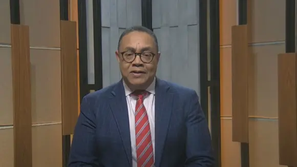 Dos Minutos: Atraso institucional