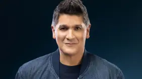 Eddy Herrera sella un gran año con el lanzamiento del sencillo "Novato apostador"