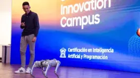 Jóvenes de América Latina acceden a becas en Samsung Innovation Campus