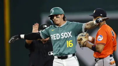 Arias, Dur&aacute;n y Bello sacan la cara por los latinos en Grandes Ligas