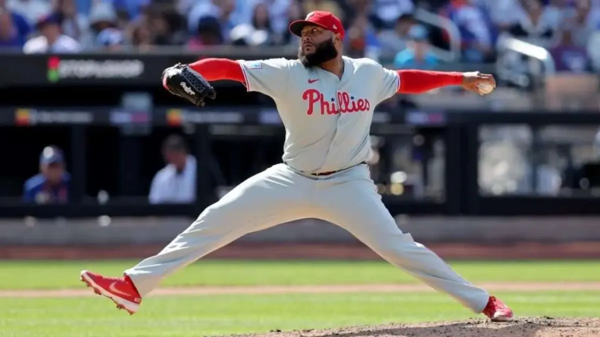 Jugador de béisbol, José Alvarado.