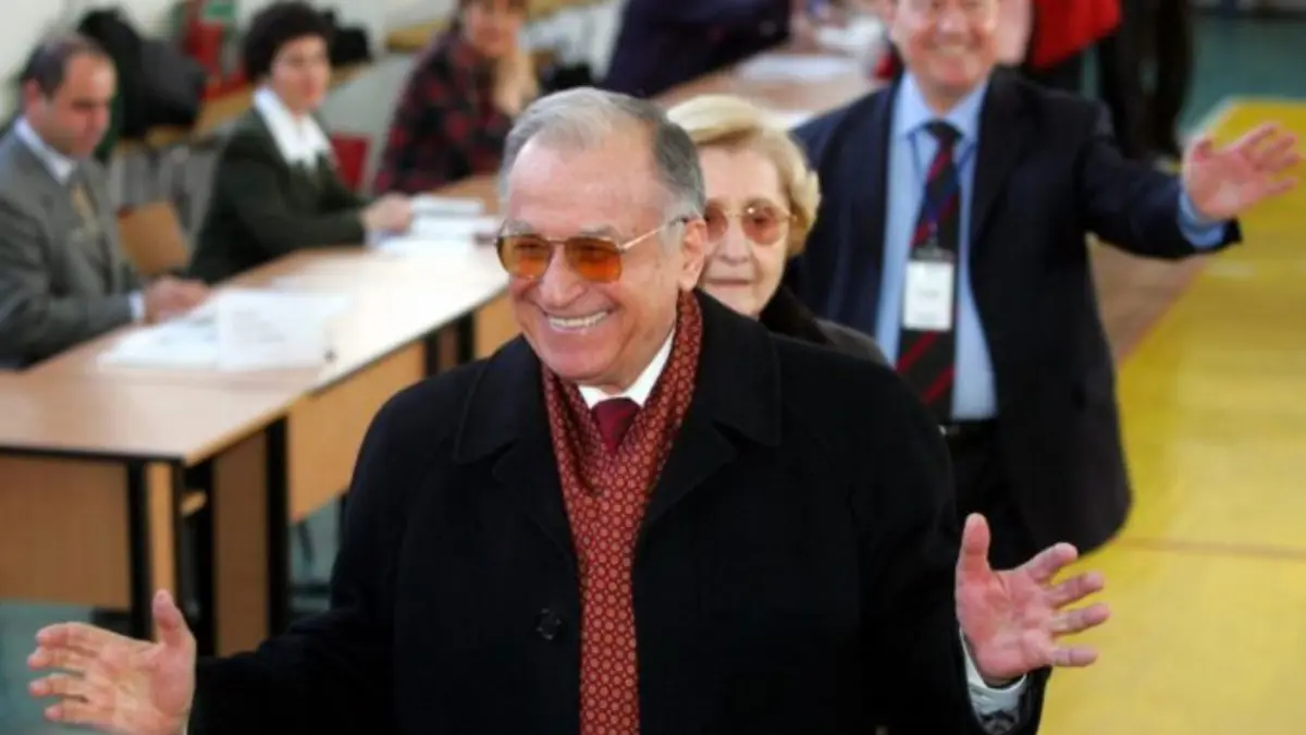 Expresidente de Rumanía y líder de la transición