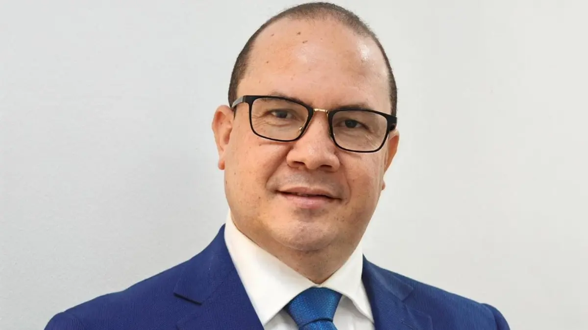 Politólogo Juan González