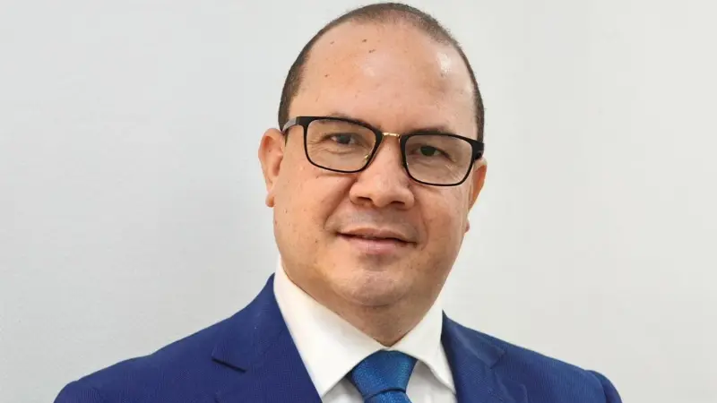 Politólogo respalda propuesta de establecer relaciones comerciales con Taiwán