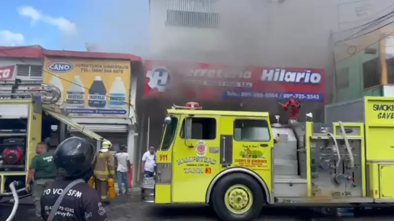 Incendio afecta varias propiedades en San Francisco de Macorís