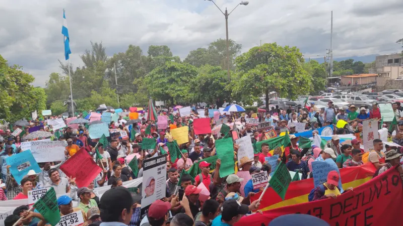 Comunidad exige justicia por crimen de ambientalista hondureño