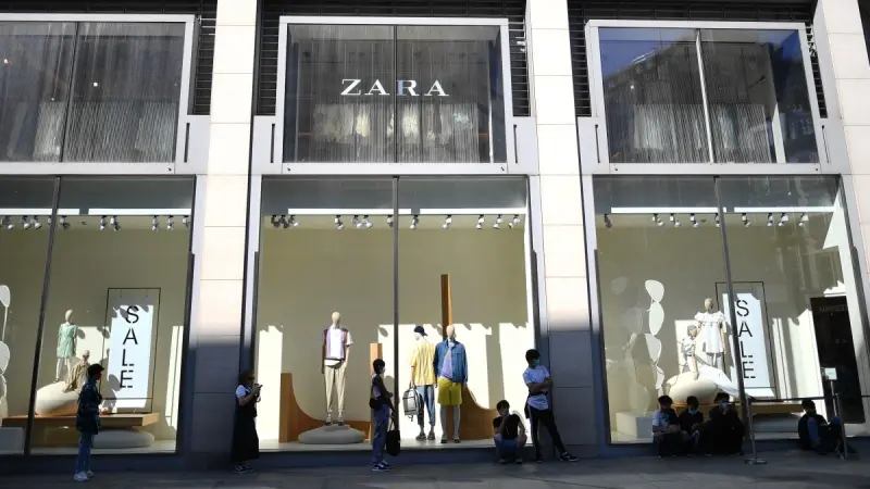 Reino Unido obliga a retirar a Zara dos fotos de modelos demasiado delgadas