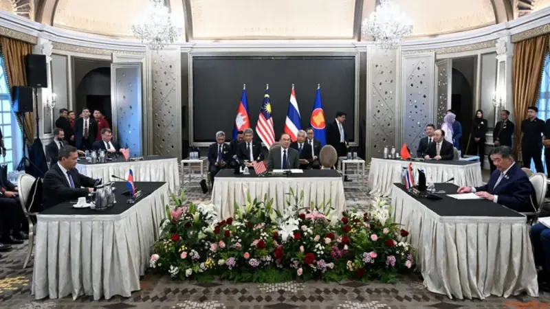 Tailandia y Camboya se reúnen en la primera negociación fronteriza tras enfrentamientos