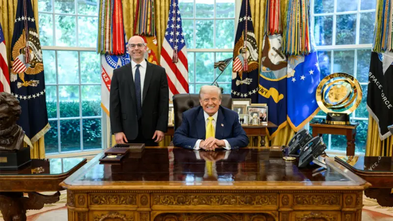 Donald Trump nombra a Stephen Miran en la Junta de Gobernadores de la Fed