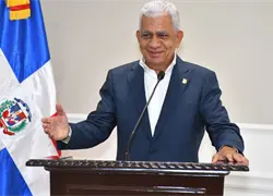 "Conmigo no cuenten": presidente del Senado descarta reforma constitucional para reelección