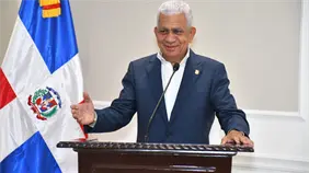 "Conmigo no cuenten": presidente del Senado descarta reforma constitucional para reelección