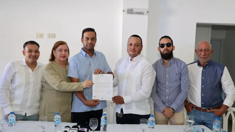 Gobierno entrega 20 millones a los ayuntamientos de Constanza y La Sabina