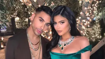 Kylie Jenner sorprende hablando español junto a su maquillador de origen dominicano