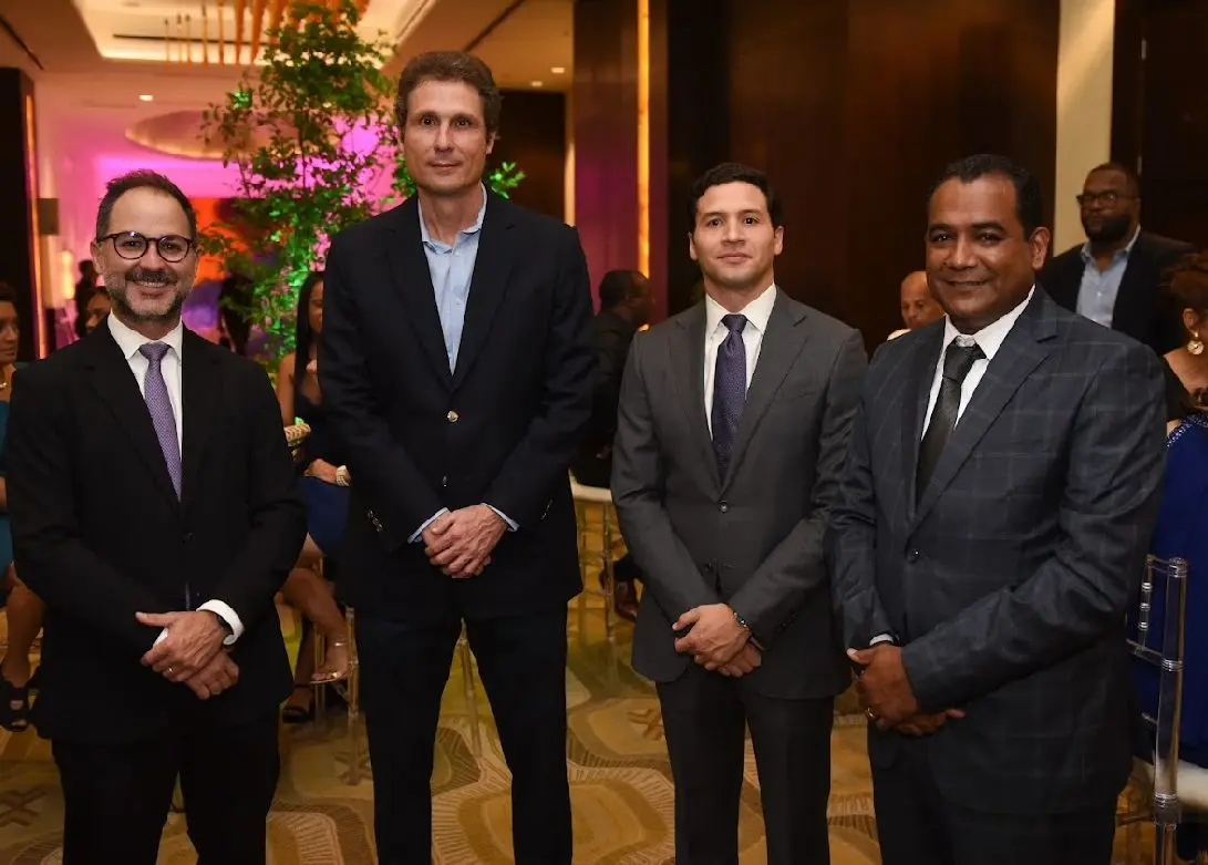 Teodoro Adón celebra cincuenta años en el empresariado dominicano