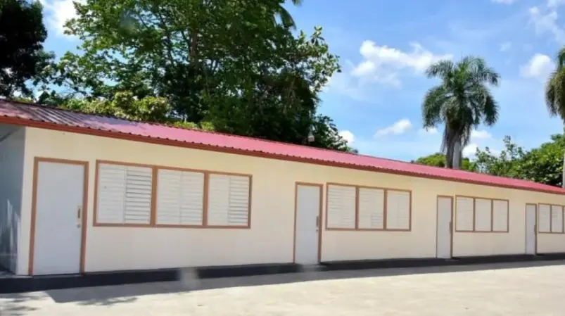 Gobierno prevé concluir instalación de aulas móviles en octubre