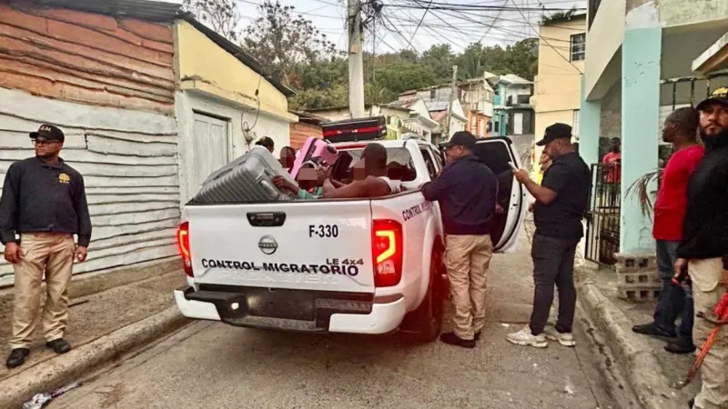 DGM y fuerzas de seguridad mantienen combate contra la inmigración irregular; deportan a 1,399