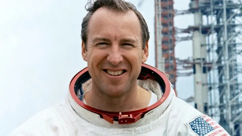 Fallece Jim Lovell, comandante de la misión Apolo 13 a los 97 años